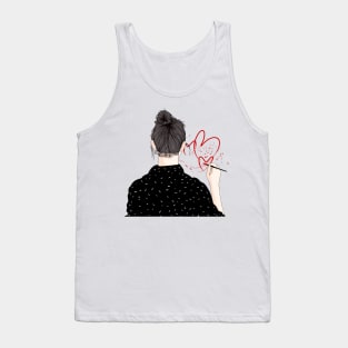 Heart painting girl Tank Top